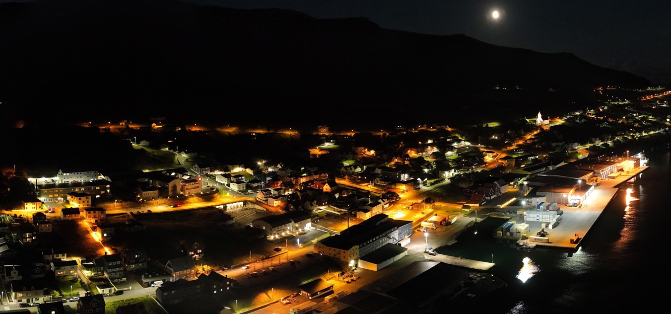 Tvøroyrar kommuna keypir bygningin hjá Føroya Banka á Tvøroyri