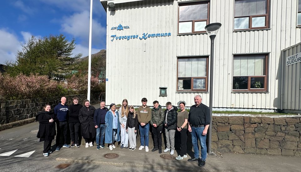 Næmingaráðið vitjar Mentanarnevndina