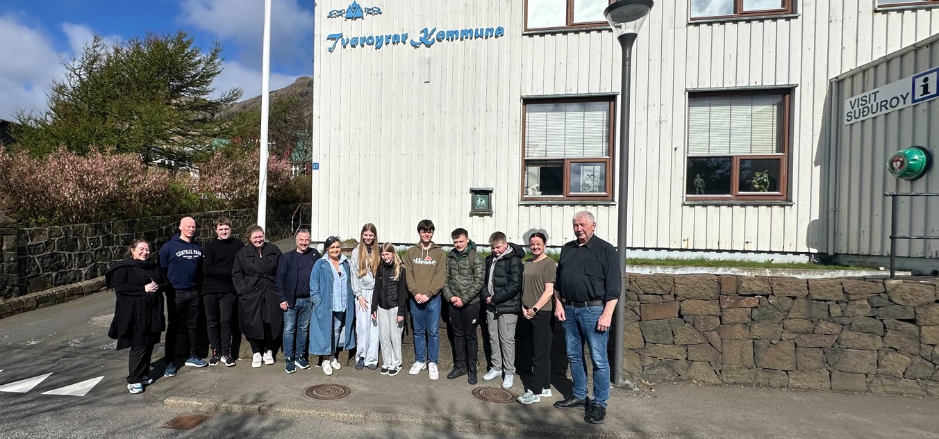 Næmingaráðið vitjar Mentanarnevndina